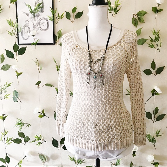 American Eagle Outfitters Sweaters - American eagle eyelet summer beach sweater
